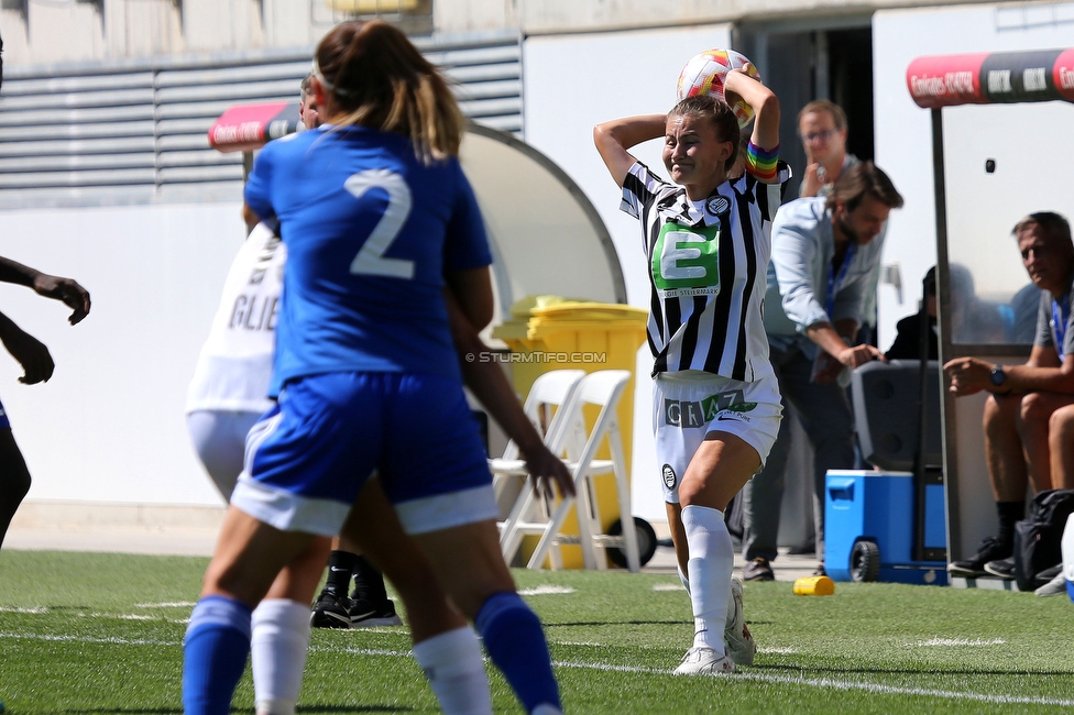 Sturm Damen - Tomiris-Turan
UEFA Champions League Qualifikation, 1. Runde, SK Sturm Graz Damen -  FC Tomiris-Turan, Estadio Alfredo Di Stefano Madrid, 21.08.2022. 

Foto zeigt Annabel Schasching (Sturm Damen)
