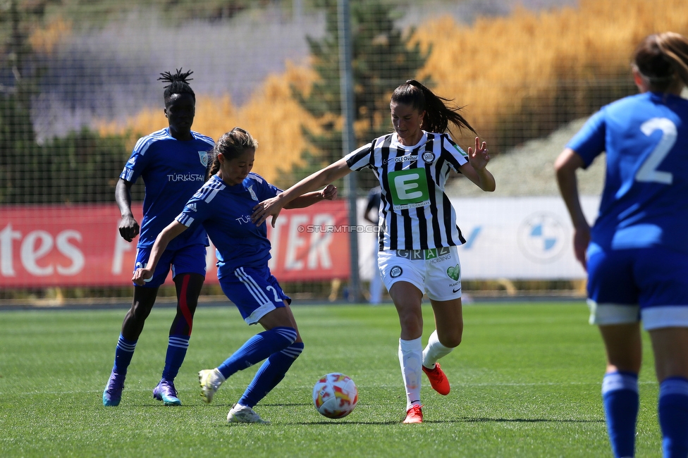 Sturm Damen - Tomiris-Turan
UEFA Champions League Qualifikation, 1. Runde, SK Sturm Graz Damen -  FC Tomiris-Turan, Estadio Alfredo Di Stefano Madrid, 21.08.2022. 

Foto zeigt Anna Malle (Sturm Damen)
