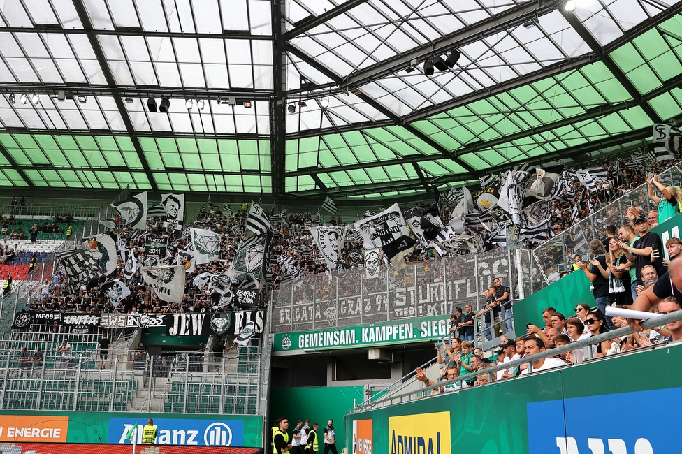 Rapid Wien - Sturm Graz
Oesterreichische Fussball Bundesliga, 6. Runde, SK Rapid Wien - SK Sturm Graz, Weststadion Wien, 28.08.2022. 

Foto zeigt Fans von Sturm
