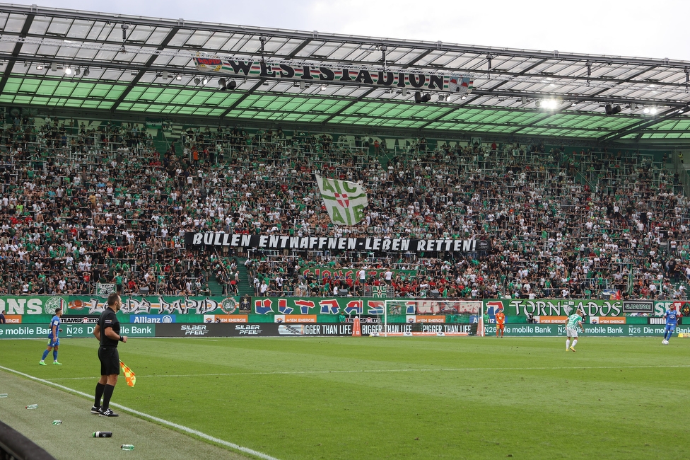 Rapid Wien - Sturm Graz
Oesterreichische Fussball Bundesliga, 6. Runde, SK Rapid Wien - SK Sturm Graz, Weststadion Wien, 28.08.2022. 

Foto zeigt Fans von Rapid mit einem Spruchband
