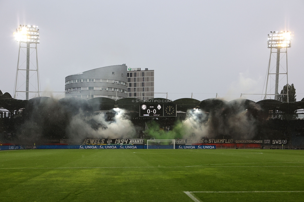 Sturm Graz - Austria Salzburg
OEFB Cup, 2. Runde, SK Sturm Graz - SV Austria Salzburg, Stadion Liebenau Graz, 29.08.2022. 

Foto zeigt Fans von Sturm mit einer Choreografie
Schlüsselwörter: pyrotechnik