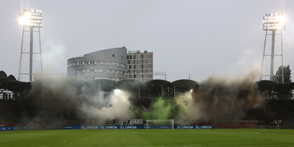 Sturm Graz - Austria Salzburg
OEFB Cup, 2. Runde, SK Sturm Graz - SV Austria Salzburg, Stadion Liebenau Graz, 29.08.2022. 

Foto zeigt Fans von Sturm mit einer Choreografie
Schlüsselwörter: pyrotechnik