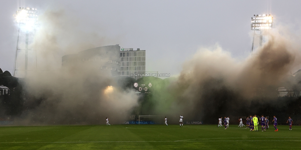 Sturm Graz - Austria Salzburg
OEFB Cup, 2. Runde, SK Sturm Graz - SV Austria Salzburg, Stadion Liebenau Graz, 29.08.2022. 

Foto zeigt Fans von Sturm mit einer Choreografie
Schlüsselwörter: pyrotechnik