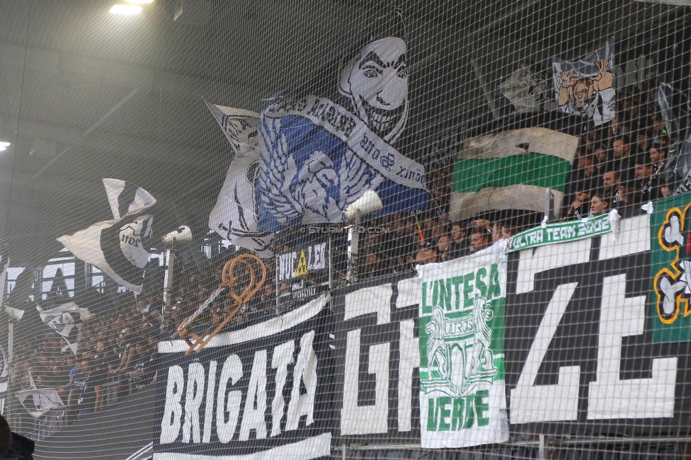 Sturm Graz - Austria Salzburg
OEFB Cup, 2. Runde, SK Sturm Graz - SV Austria Salzburg, Stadion Liebenau Graz, 29.08.2022. 

Foto zeigt Fans von Sturm
Schlüsselwörter: brigata sturmflut