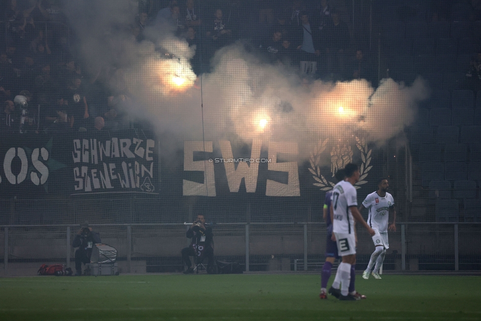 Sturm Graz - Austria Salzburg
OEFB Cup, 2. Runde, SK Sturm Graz - SV Austria Salzburg, Stadion Liebenau Graz, 29.08.2022. 

Foto zeigt Fans von Sturm
Schlüsselwörter: pyrotechnik sws