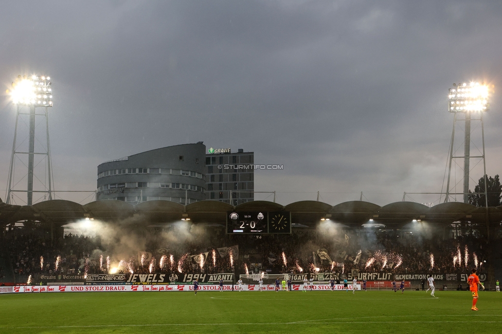 Sturm Graz - Austria Salzburg
OEFB Cup, 2. Runde, SK Sturm Graz - SV Austria Salzburg, Stadion Liebenau Graz, 29.08.2022. 

Foto zeigt Fans von Sturm mit einer Choreografie
Schlüsselwörter: pyrotechnik