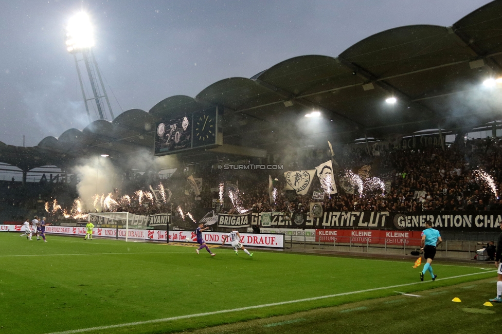 Sturm Graz - Austria Salzburg
OEFB Cup, 2. Runde, SK Sturm Graz - SV Austria Salzburg, Stadion Liebenau Graz, 29.08.2022. 

Foto zeigt Fans von Sturm mit einer Choreografie
Schlüsselwörter: pyrotechnik