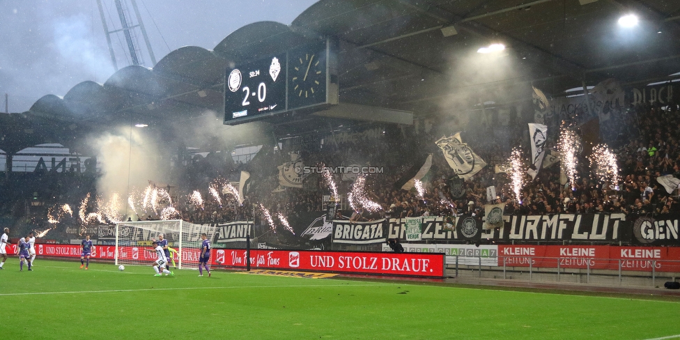 Sturm Graz - Austria Salzburg
OEFB Cup, 2. Runde, SK Sturm Graz - SV Austria Salzburg, Stadion Liebenau Graz, 29.08.2022. 

Foto zeigt Fans von Sturm mit einer Choreografie
Schlüsselwörter: pyrotechnik