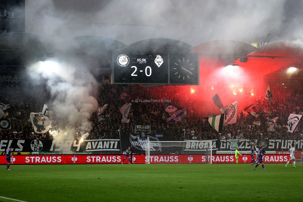 Sturm Graz - Austria Salzburg
OEFB Cup, 2. Runde, SK Sturm Graz - SV Austria Salzburg, Stadion Liebenau Graz, 29.08.2022. 

Foto zeigt Fans von Sturm
Schlüsselwörter: pyrotechnik jewels sturmflut