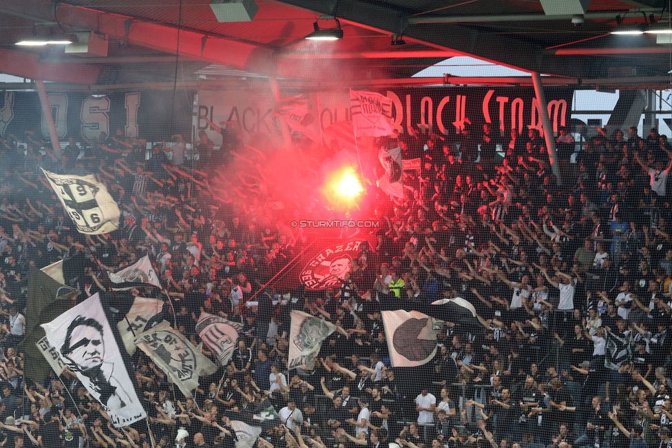 Sturm Graz - Austria Salzburg
OEFB Cup, 2. Runde, SK Sturm Graz - SV Austria Salzburg, Stadion Liebenau Graz, 29.08.2022. 

Foto zeigt Fans von Sturm
Schlüsselwörter: pyrotechnik blackstorm sturmflut