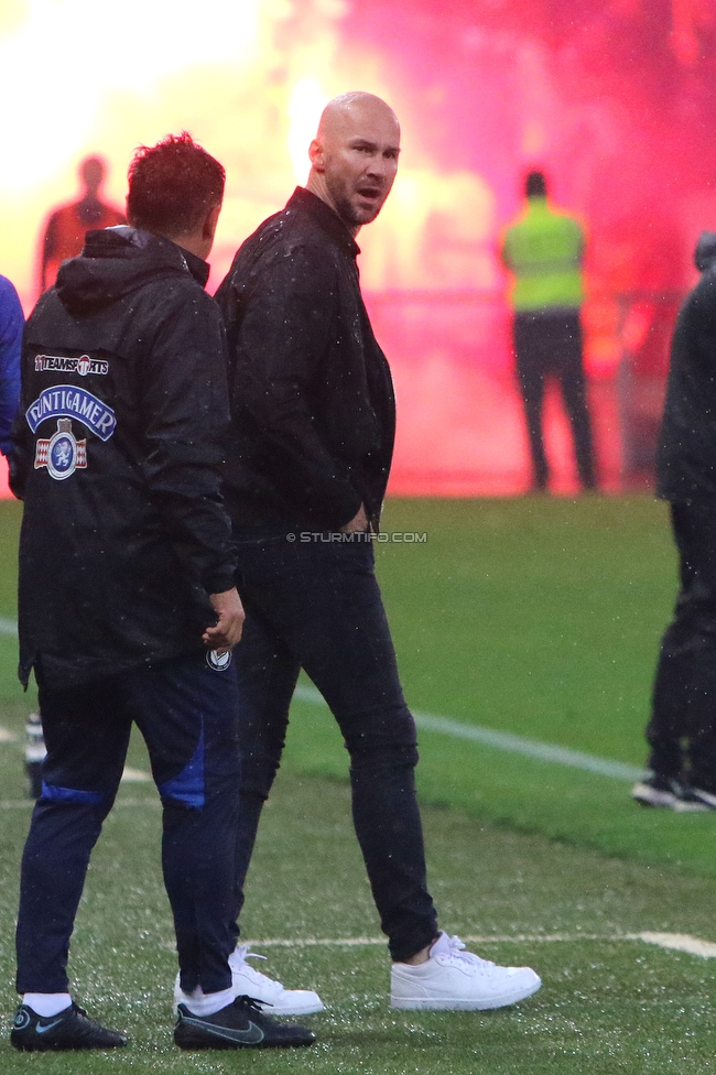 Sturm Graz - Austria Salzburg
OEFB Cup, 2. Runde, SK Sturm Graz - SV Austria Salzburg, Stadion Liebenau Graz, 29.08.2022. 

Foto zeigt Christian Ilzer (Cheftrainer Sturm)
Schlüsselwörter: pyrotechnik