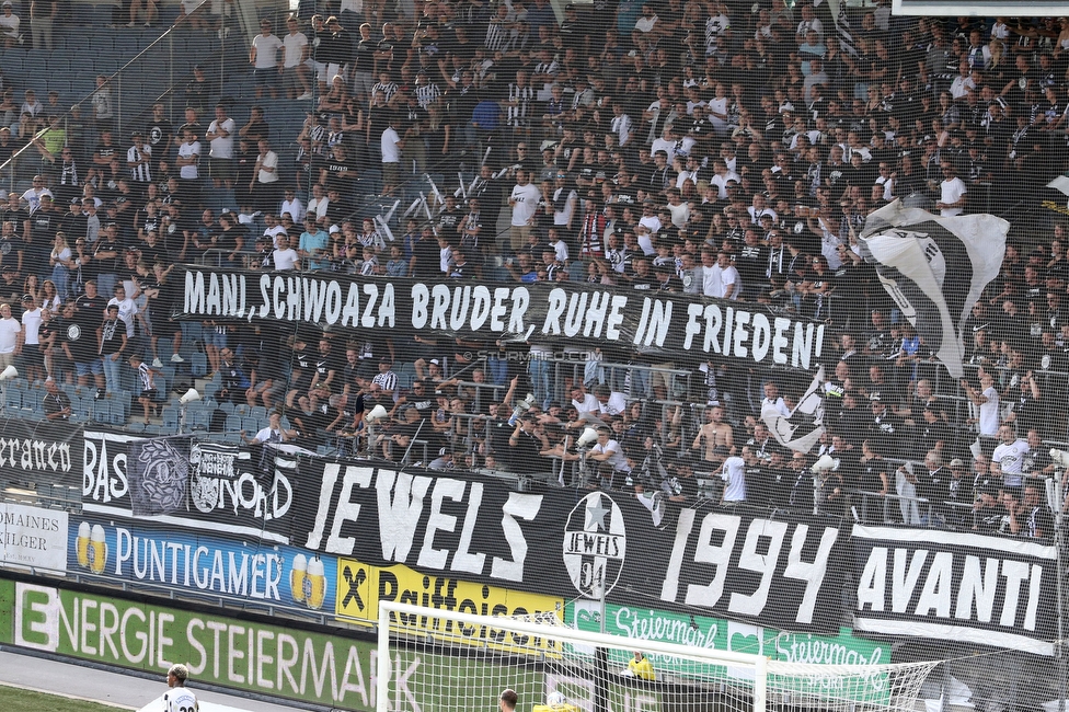 Sturm Graz - Hartberg
Oesterreichische Fussball Bundesliga, 7. Runde, SK Sturm Graz - TSV Hartberg, Stadion Liebenau Graz, 03.09.2022. 

Foto zeigt Fans von Sturm mit einem Spruchband
Schlüsselwörter: todesfall