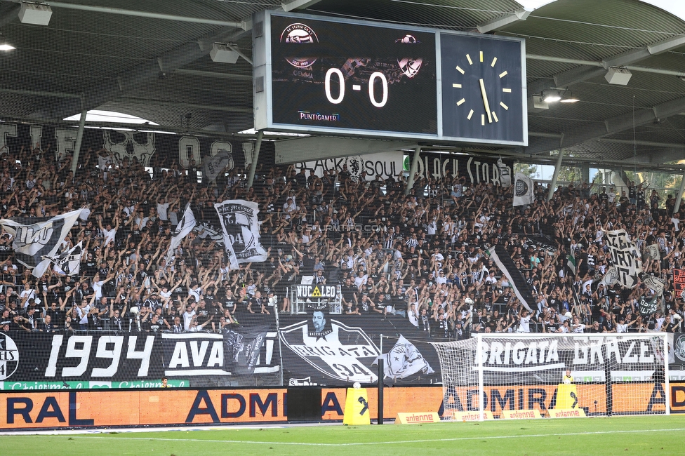 Sturm Graz - Hartberg
Oesterreichische Fussball Bundesliga, 7. Runde, SK Sturm Graz - TSV Hartberg, Stadion Liebenau Graz, 03.09.2022. 

Foto zeigt Fans von Sturm
