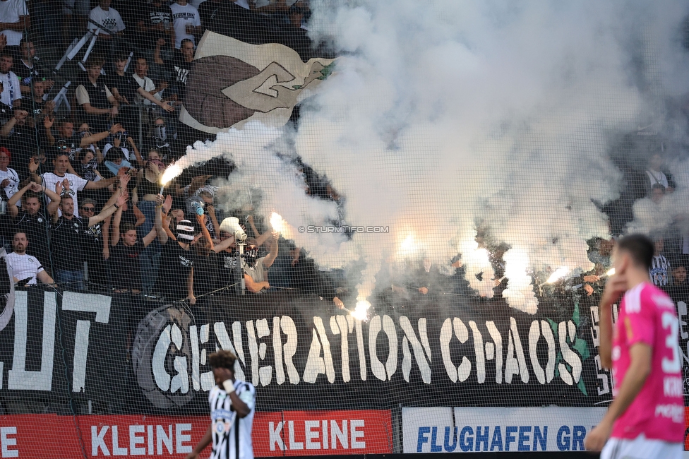 Sturm Graz - Hartberg
Oesterreichische Fussball Bundesliga, 7. Runde, SK Sturm Graz - TSV Hartberg, Stadion Liebenau Graz, 03.09.2022. 

Foto zeigt Fans von Sturm
Schlüsselwörter: generationchaos pyrotechnik