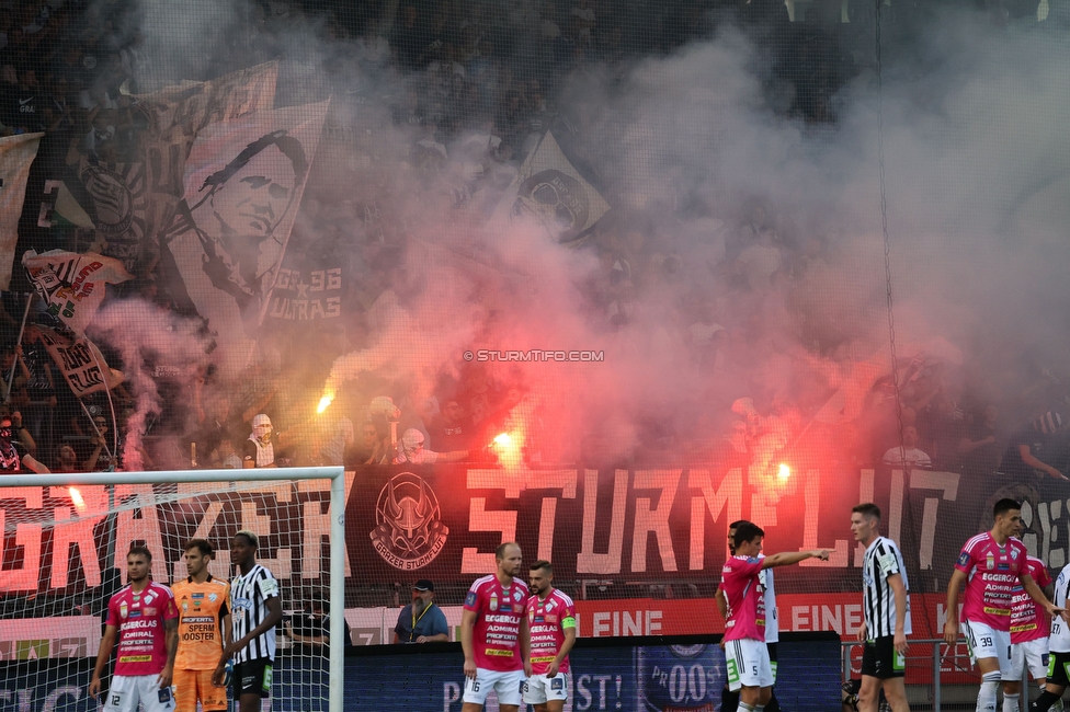 Sturm Graz - Hartberg
Oesterreichische Fussball Bundesliga, 7. Runde, SK Sturm Graz - TSV Hartberg, Stadion Liebenau Graz, 03.09.2022. 

Foto zeigt Fans von Sturm
Schlüsselwörter: sturmflut pyrotechnik