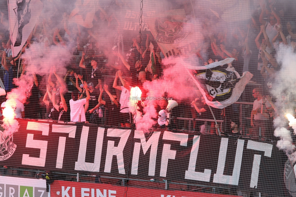 Sturm Graz - Hartberg
Oesterreichische Fussball Bundesliga, 7. Runde, SK Sturm Graz - TSV Hartberg, Stadion Liebenau Graz, 03.09.2022. 

Foto zeigt Fans von Sturm
Schlüsselwörter: sturmflut pyrotechnik