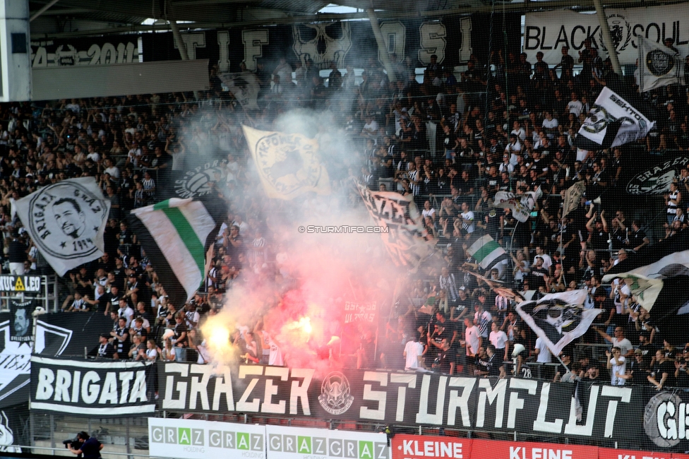 Sturm Graz - Hartberg
Oesterreichische Fussball Bundesliga, 7. Runde, SK Sturm Graz - TSV Hartberg, Stadion Liebenau Graz, 03.09.2022. 

Foto zeigt Fans von Sturm
Schlüsselwörter: sturmflut