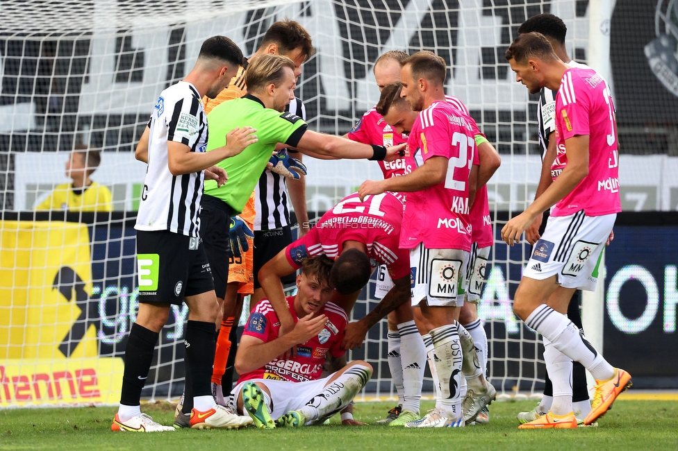 Sturm Graz - Hartberg
Oesterreichische Fussball Bundesliga, 7. Runde, SK Sturm Graz - TSV Hartberg, Stadion Liebenau Graz, 03.09.2022. 

Foto zeigt Alexandar Borkovic (Sturm) und Schiedsrichter Julian Weinberger
