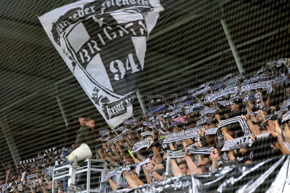 Sturm Graz - Midtjylland
UEFA Europa League Gruppenphase 1. Spieltag, SK Sturm Graz - FC Midtjylland, Stadion Liebenau Graz, 08.09.2022. 

Foto zeigt Fans von Sturm
Schlüsselwörter: schals brigata