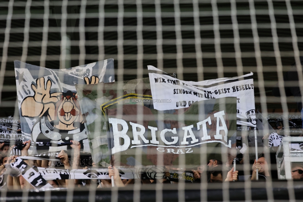 Sturm Graz - Midtjylland
UEFA Europa League Gruppenphase 1. Spieltag, SK Sturm Graz - FC Midtjylland, Stadion Liebenau Graz, 08.09.2022. 

Foto zeigt Fans von Sturm
Schlüsselwörter: brigata