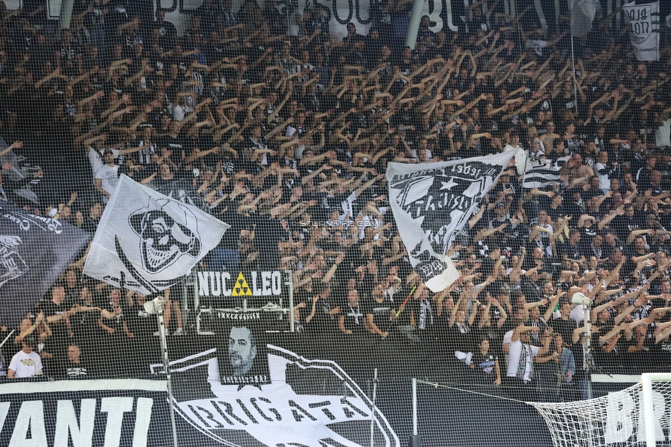 Sturm Graz - Midtjylland
UEFA Europa League Gruppenphase 1. Spieltag, SK Sturm Graz - FC Midtjylland, Stadion Liebenau Graz, 08.09.2022. 

Foto zeigt Fans von Sturm
Schlüsselwörter: brigata