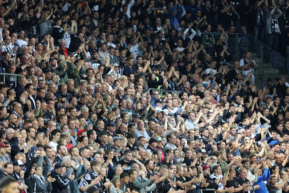 Sturm Graz - Midtjylland
UEFA Europa League Gruppenphase 1. Spieltag, SK Sturm Graz - FC Midtjylland, Stadion Liebenau Graz, 08.09.2022. 

Foto zeigt Fans von Sturm
