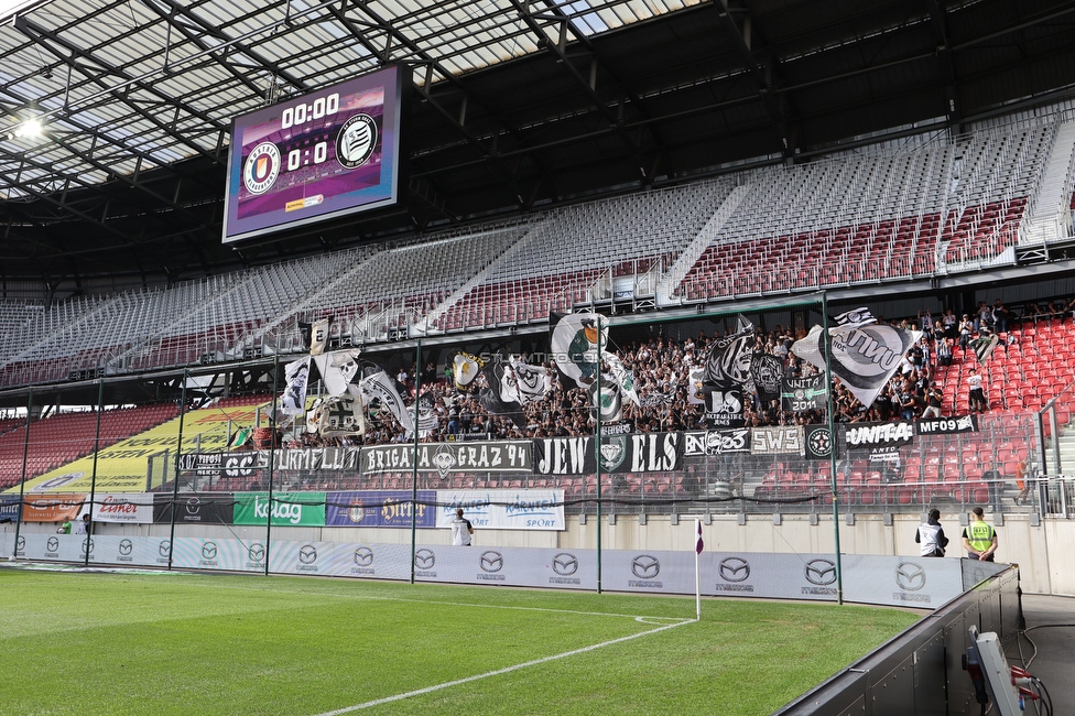 Klagenfurt - Sturm Graz
Oesterreichische Fussball Bundesliga, 8. Runde, SK Austria Klagenfurt - SK Sturm Graz, Woerthersee Stadion Wien, 11.09.2022. 

Foto zeigt Fans von Sturm
