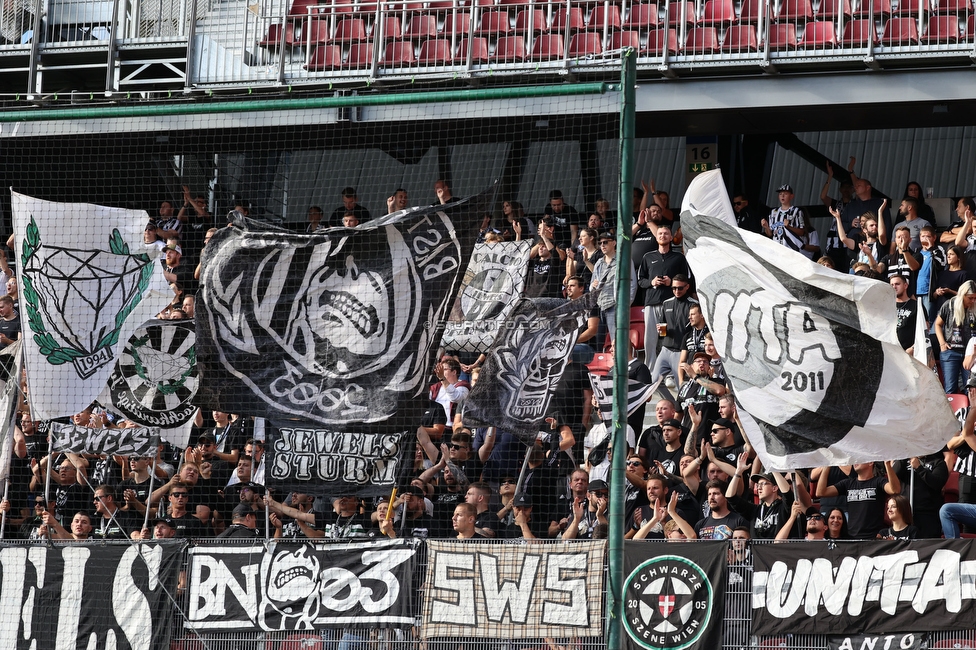 Klagenfurt - Sturm Graz
Oesterreichische Fussball Bundesliga, 8. Runde, SK Austria Klagenfurt - SK Sturm Graz, Woerthersee Stadion Wien, 11.09.2022. 

Foto zeigt Fans von Sturm
Schlüsselwörter: bastion sws unita