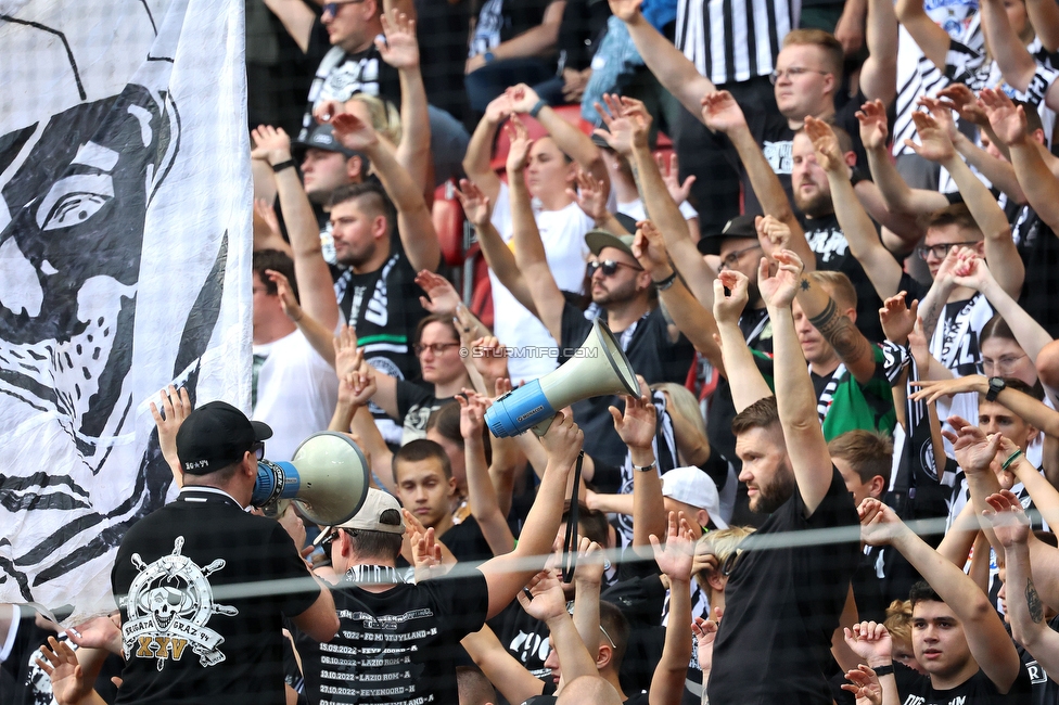 Klagenfurt - Sturm Graz
Oesterreichische Fussball Bundesliga, 8. Runde, SK Austria Klagenfurt - SK Sturm Graz, Woerthersee Stadion Wien, 11.09.2022. 

Foto zeigt Fans von Sturm
Schlüsselwörter: brigata vorsaenger