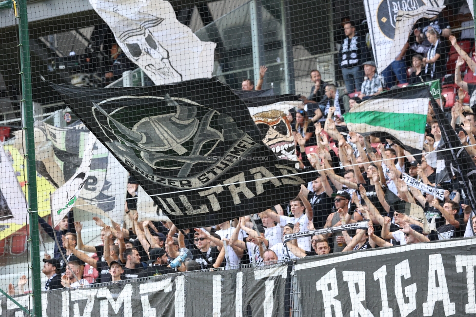 Klagenfurt - Sturm Graz
Oesterreichische Fussball Bundesliga, 8. Runde, SK Austria Klagenfurt - SK Sturm Graz, Woerthersee Stadion Wien, 11.09.2022. 

Foto zeigt Fans von Sturm
Schlüsselwörter: sturmflut