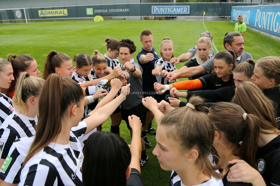 Sturm Damen - Altach/Vorderland
OEFB Frauen Bundesliga, 2. Runde, SK Sturm Graz Damen - SCR Altach / FFC Vorderland, Trainingszentrum Messendorf, 11.09.2022. 

Foto zeigt die Mannschaft der Sturm Damen
