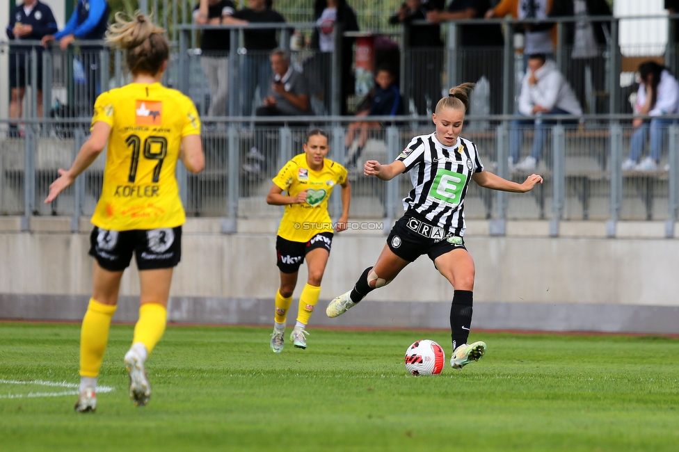 Sturm Damen - Altach/Vorderland
OEFB Frauen Bundesliga, 2. Runde, SK Sturm Graz Damen - SCR Altach / FFC Vorderland, Trainingszentrum Messendorf, 11.09.2022. 

Foto zeigt Anna Maria Wirnsberger (Sturm Damen)
