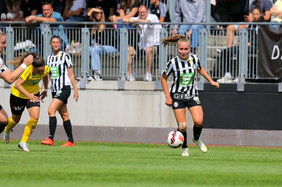 Sturm Damen - Altach/Vorderland
OEFB Frauen Bundesliga, 2. Runde, SK Sturm Graz Damen - SCR Altach / FFC Vorderland, Trainingszentrum Messendorf, 11.09.2022. 

Foto zeigt Anna Maria Wirnsberger (Sturm Damen)
