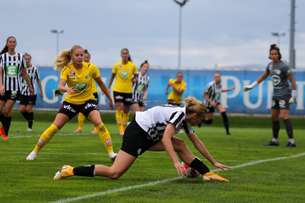 Sturm Damen - Altach/Vorderland
OEFB Frauen Bundesliga, 2. Runde, SK Sturm Graz Damen - SCR Altach / FFC Vorderland, Trainingszentrum Messendorf, 11.09.2022. 

Foto zeigt Modesta Uka (Sturm Damen)
