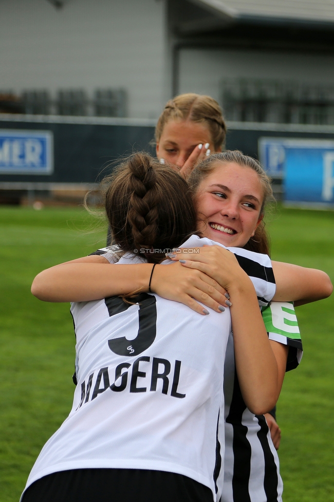 Sturm Damen - Altach/Vorderland
OEFB Frauen Bundesliga, 2. Runde, SK Sturm Graz Damen - SCR Altach / FFC Vorderland, Trainingszentrum Messendorf, 11.09.2022. 

Foto zeigt Julia Magerl (Sturm Damen) und Kathrin Greimelmaier (Sturm Damen)
