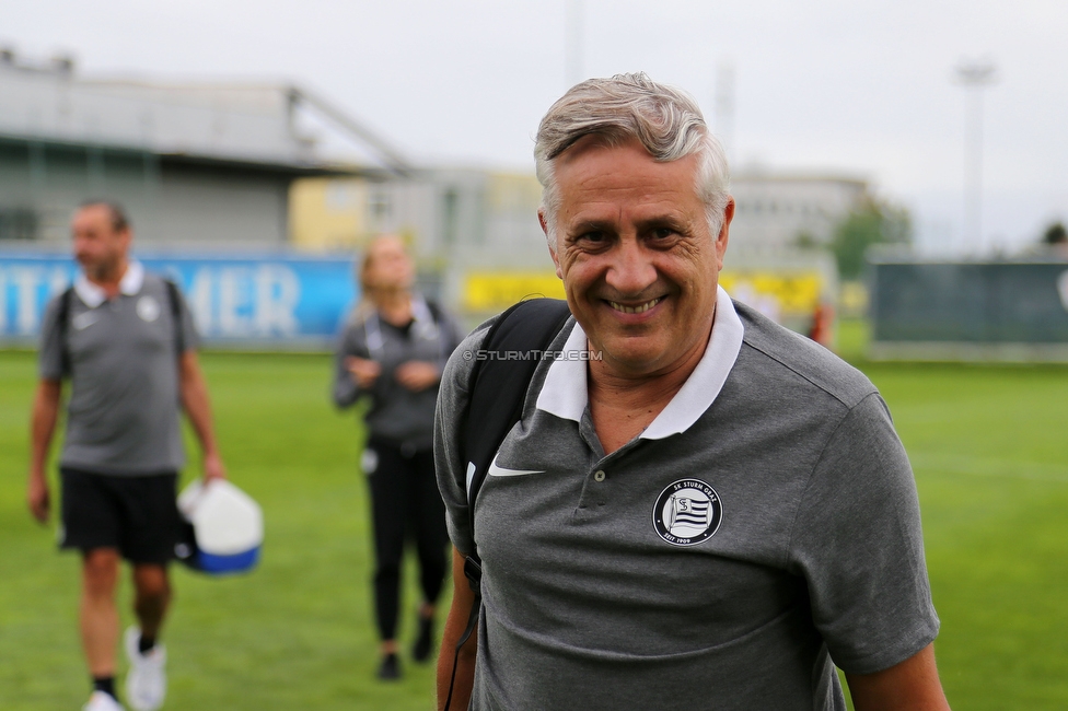 Sturm Damen - Altach/Vorderland
OEFB Frauen Bundesliga, 2. Runde, SK Sturm Graz Damen - SCR Altach / FFC Vorderland, Trainingszentrum Messendorf, 11.09.2022. 

Foto zeigt Helmut Degen (Assistenz Trainer Sturm Damen)
