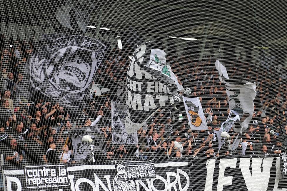 Sturm Graz - Austria Lustenau
Oesterreichische Fussball Bundesliga, 9. Runde, SK Sturm Graz - SC Austria Lustenau, Stadion Liebenau Graz, 18.09.2022. 

Foto zeigt Fans von Sturm
Schlüsselwörter: bastion