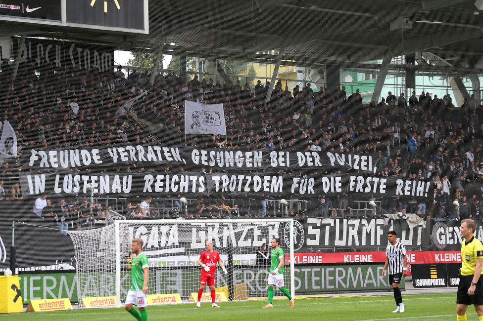 Sturm Graz - Austria Lustenau
Oesterreichische Fussball Bundesliga, 9. Runde, SK Sturm Graz - SC Austria Lustenau, Stadion Liebenau Graz, 18.09.2022. 

Foto zeigt Fans von Sturm mit einem Spruchband
