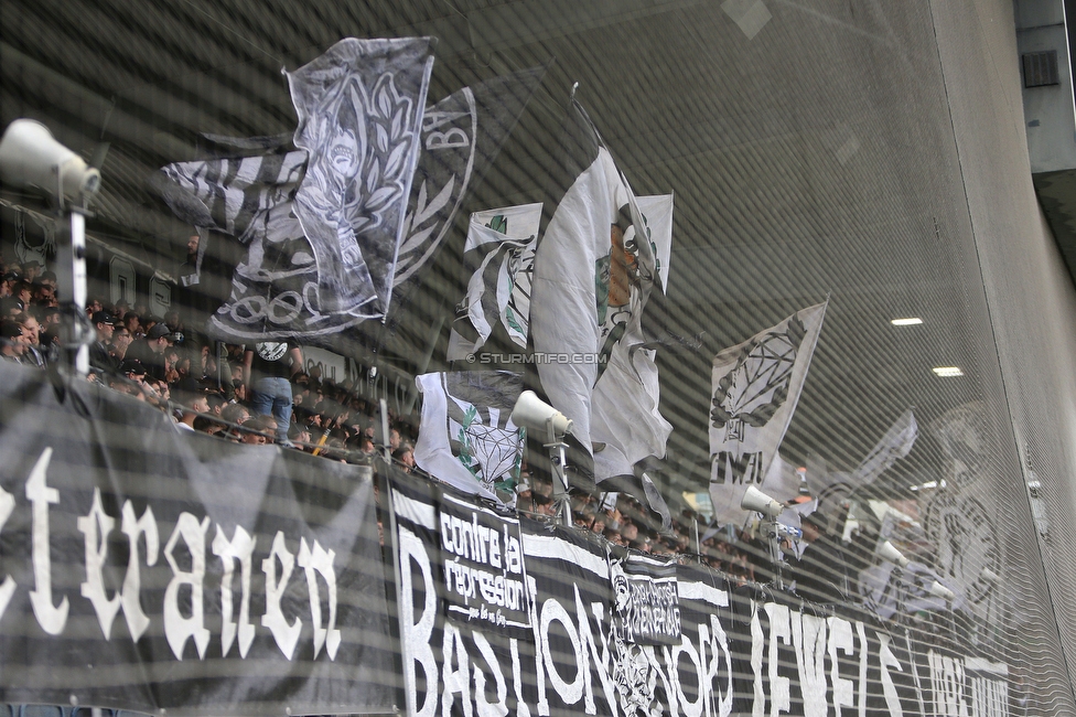 Sturm Graz - Austria Lustenau
Oesterreichische Fussball Bundesliga, 9. Runde, SK Sturm Graz - SC Austria Lustenau, Stadion Liebenau Graz, 18.09.2022. 

Foto zeigt Fans von Sturm
Schlüsselwörter: bastion