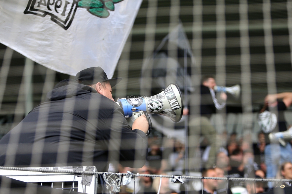 Sturm Graz - Austria Lustenau
Oesterreichische Fussball Bundesliga, 9. Runde, SK Sturm Graz - SC Austria Lustenau, Stadion Liebenau Graz, 18.09.2022. 

Foto zeigt Fans von Sturm
Schlüsselwörter: jewels vorsaenger