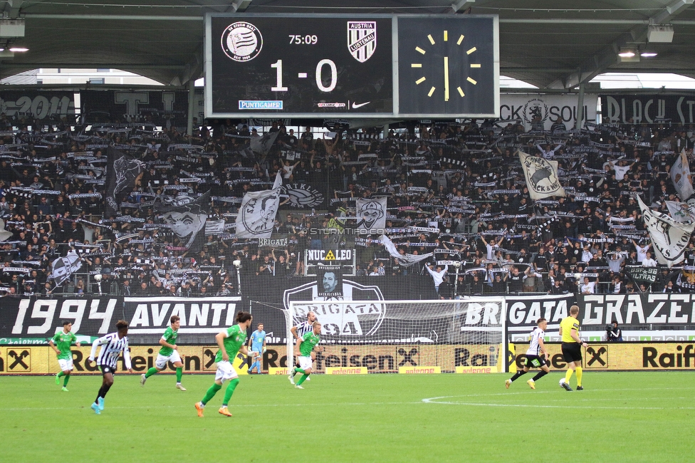 Sturm Graz - Austria Lustenau
Oesterreichische Fussball Bundesliga, 9. Runde, SK Sturm Graz - SC Austria Lustenau, Stadion Liebenau Graz, 18.09.2022. 

Foto zeigt Fans von Sturm
Schlüsselwörter: schals brigata