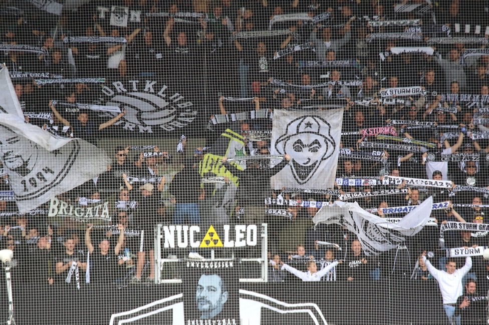 Sturm Graz - Austria Lustenau
Oesterreichische Fussball Bundesliga, 9. Runde, SK Sturm Graz - SC Austria Lustenau, Stadion Liebenau Graz, 18.09.2022. 

Foto zeigt Fans von Sturm
Schlüsselwörter: schals brigata vorsaenger