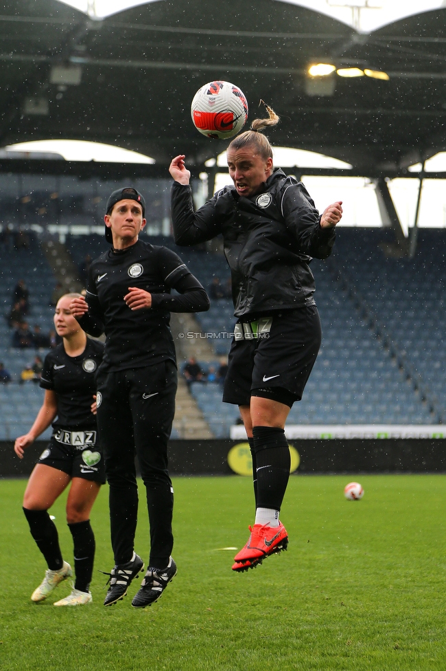 Sturm Damen - Austria Wien
OEFB Frauen Bundesliga, 4. Runde, SK Sturm Graz Damen - FK Austria Wien, Stadion Liebenau Graz, 25.09.2022. 

Foto zeigt Julia Matuschewski (Sturm Damen) und Emily Cancienne (Assistenz Trainer Sturm Damen)
