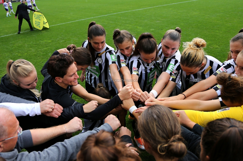 Sturm Damen - Austria Wien
OEFB Frauen Bundesliga, 4. Runde, SK Sturm Graz Damen - FK Austria Wien, Stadion Liebenau Graz, 25.09.2022. 

Foto zeigt die Mannschaft der Sturm Damen
