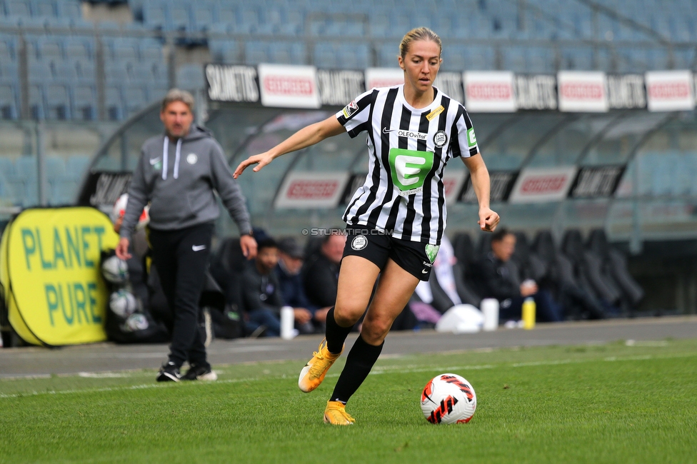 Sturm Damen - Austria Wien
OEFB Frauen Bundesliga, 4. Runde, SK Sturm Graz Damen - FK Austria Wien, Stadion Liebenau Graz, 25.09.2022. 

Foto zeigt Modesta Uka (Sturm Damen)
