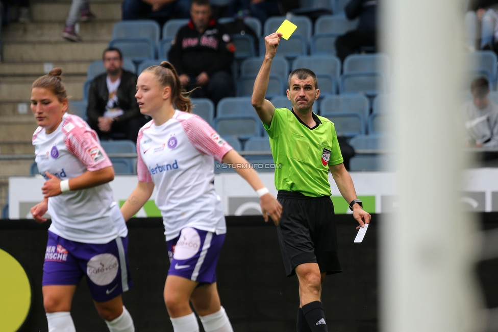 Sturm Damen - Austria Wien
OEFB Frauen Bundesliga, 4. Runde, SK Sturm Graz Damen - FK Austria Wien, Stadion Liebenau Graz, 25.09.2022. 

Foto zeigt den Schiedsrichter
