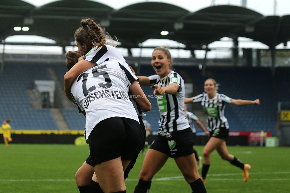 Sturm Damen - Austria Wien
OEFB Frauen Bundesliga, 4. Runde, SK Sturm Graz Damen - FK Austria Wien, Stadion Liebenau Graz, 25.09.2022. 

Foto zeigt Sophia Bertolo (Sturm Damen), Julia Magerl (Sturm Damen) und Merle Kirschstein (Sturm Damen)
