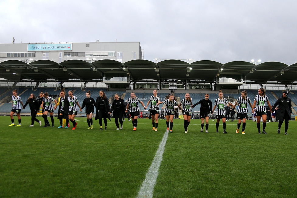 Sturm Damen - Austria Wien
OEFB Frauen Bundesliga, 4. Runde, SK Sturm Graz Damen - FK Austria Wien, Stadion Liebenau Graz, 25.09.2022. 

Foto zeigt die Mannschaft der Sturm Damen
