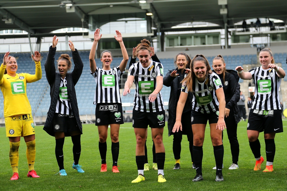 Sturm Damen - Austria Wien
OEFB Frauen Bundesliga, 4. Runde, SK Sturm Graz Damen - FK Austria Wien, Stadion Liebenau Graz, 25.09.2022. 

Foto zeigt die Mannschaft der Sturm Damen
