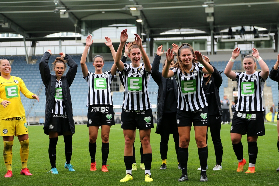 Sturm Damen - Austria Wien
OEFB Frauen Bundesliga, 4. Runde, SK Sturm Graz Damen - FK Austria Wien, Stadion Liebenau Graz, 25.09.2022. 

Foto zeigt die Mannschaft der Sturm Damen
